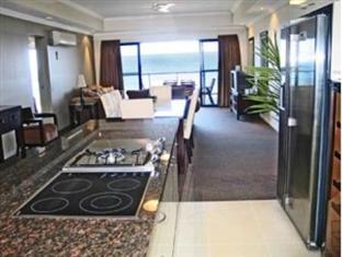 Pacific Reef By Kacys Aparthotel 4*